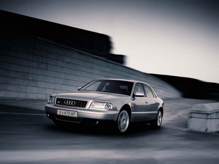 Fonds d'cran Voitures Audi Wallpaper N51422