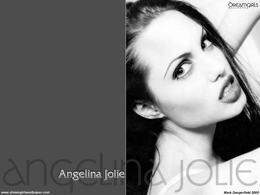 Fonds d'cran Clbrits Femme Angelina Jolie 