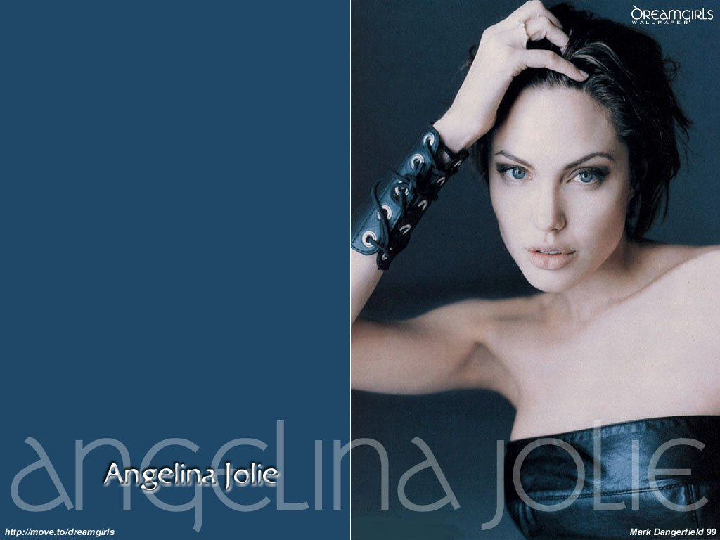 Fonds d'cran Clbrits Femme Angelina Jolie 