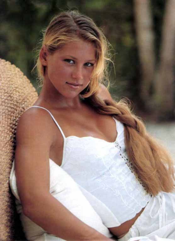 Fonds d'cran Clbrits Femme Anna Kournikova 