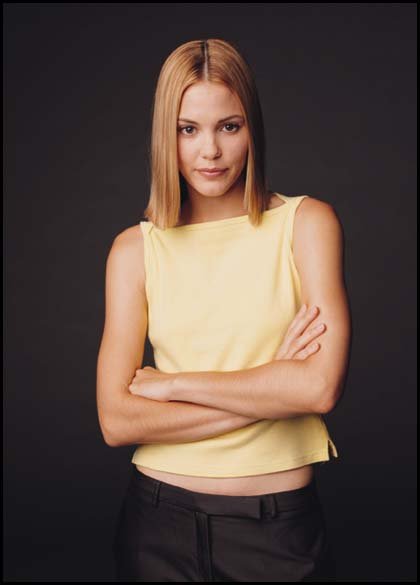 Fonds d'cran Clbrits Femme Leslie Bibb 