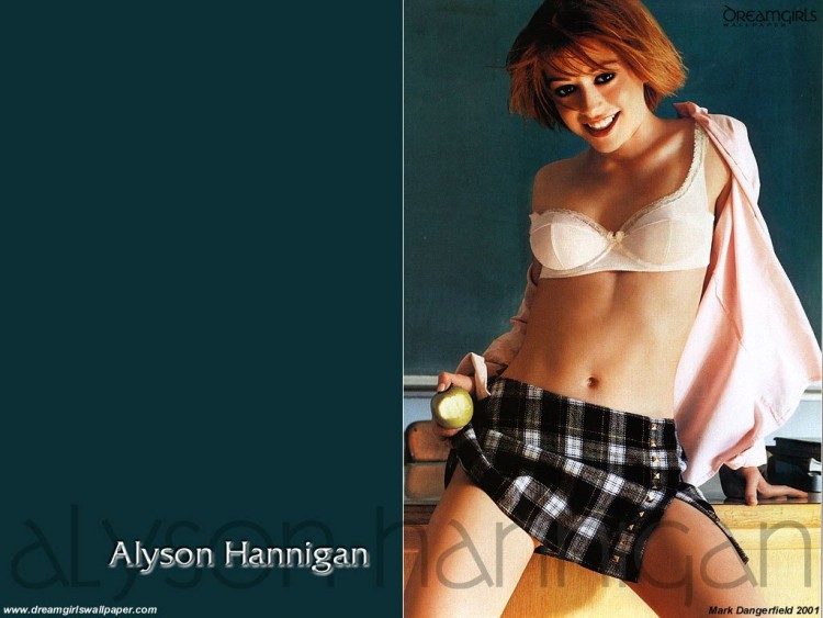 Wallpapers Celebrities Women Alyson Hannigan Wallpaper N54693