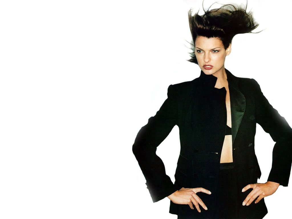 Fonds d'cran Clbrits Femme Linda Evangelista 