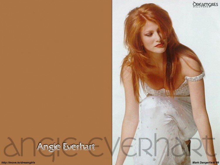 Fonds d'cran Clbrits Femme Angie Everhart Wallpaper N54846