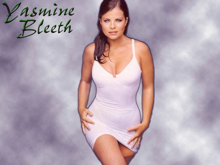 Fonds d'cran Clbrits Femme Yasmine Bleeth Wallpaper N58420