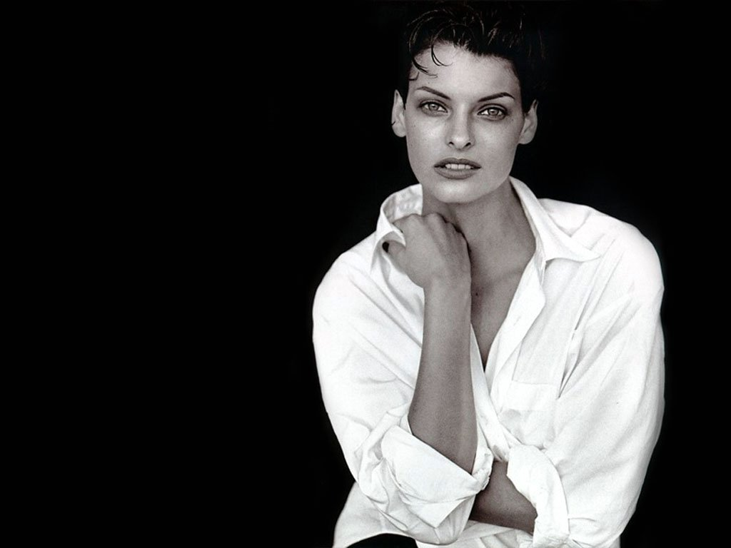 Fonds d'cran Clbrits Femme Linda Evangelista 