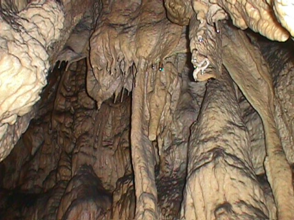 Fonds d'cran Nature Cavernes - Grottes Grotte 03 (Jura - AIN)