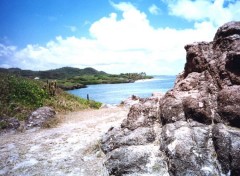 Fonds d'cran Nature Entre Deux Rocher