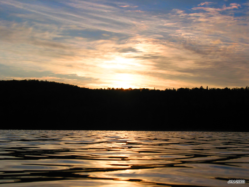 Fonds d'cran Nature Couchers et levers de Soleil Coucher Soleil Dor sur Lac