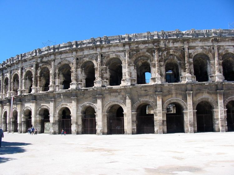 Fonds d'cran Voyages : Europe France > Languedoc-Roussillon Arne de Nmes