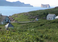 Fonds d'cran Nature Maison sur la colline