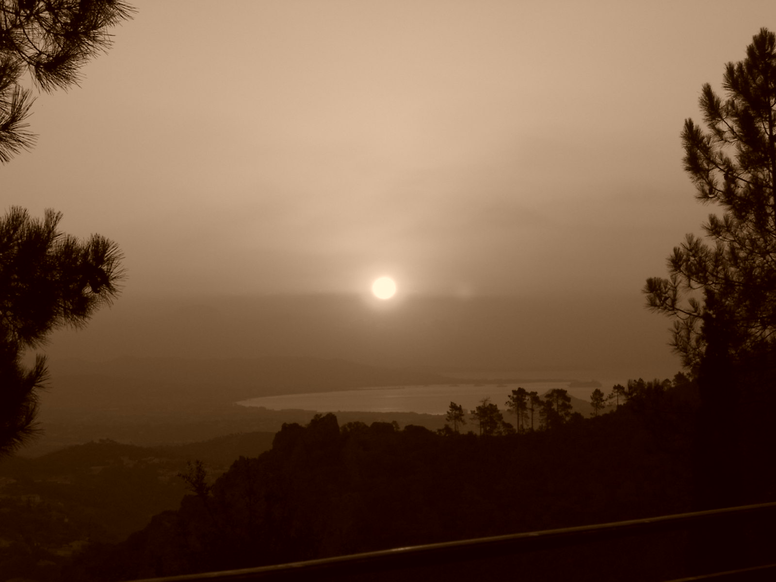 Fonds d'cran Nature Couchers et levers de Soleil Lever de soleil en baie de cannes