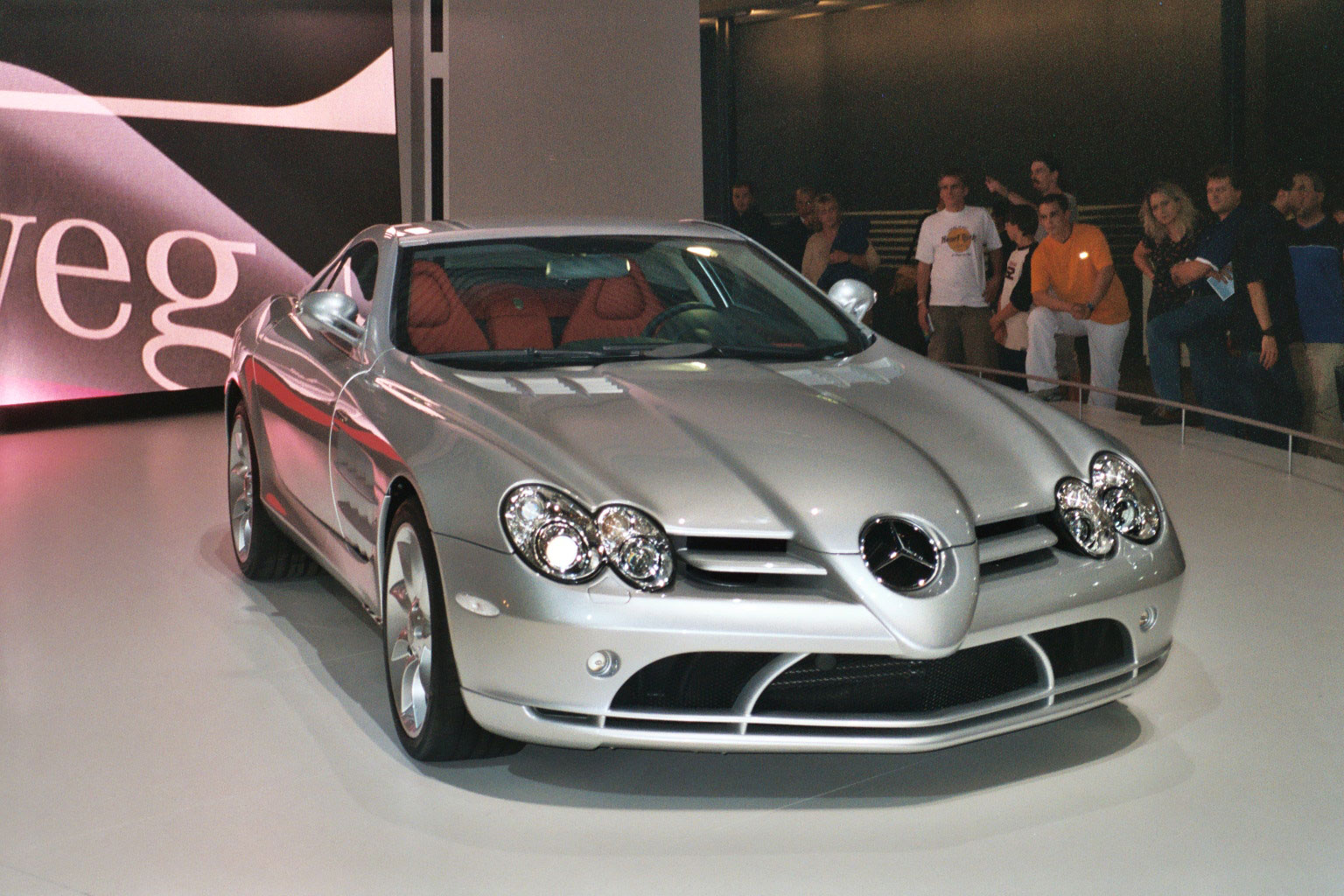 Fonds d'cran Voitures Mercedes SLR MCLAREN