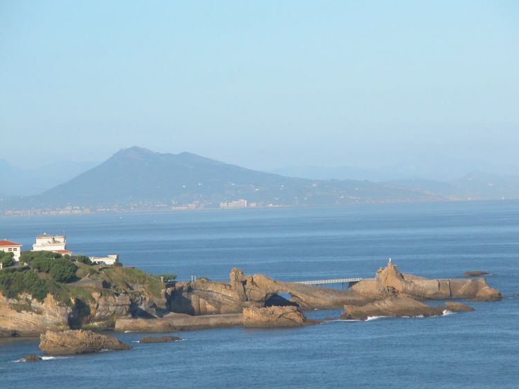 Fonds d'cran Nature Mers - Ocans - Plages Rocher de la vierge