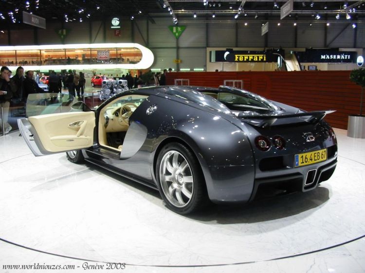 Fonds d'cran Voitures Bugatti Bugatti Veyron - Geneve 2003