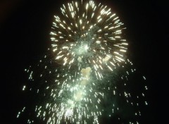 Fonds d'cran Hommes - Evnements Feu d'artifice