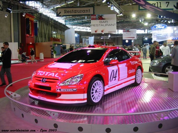 Fonds d'cran Voitures Peugeot Peugeot 307 CC WRC - Salon de Lyon 2003