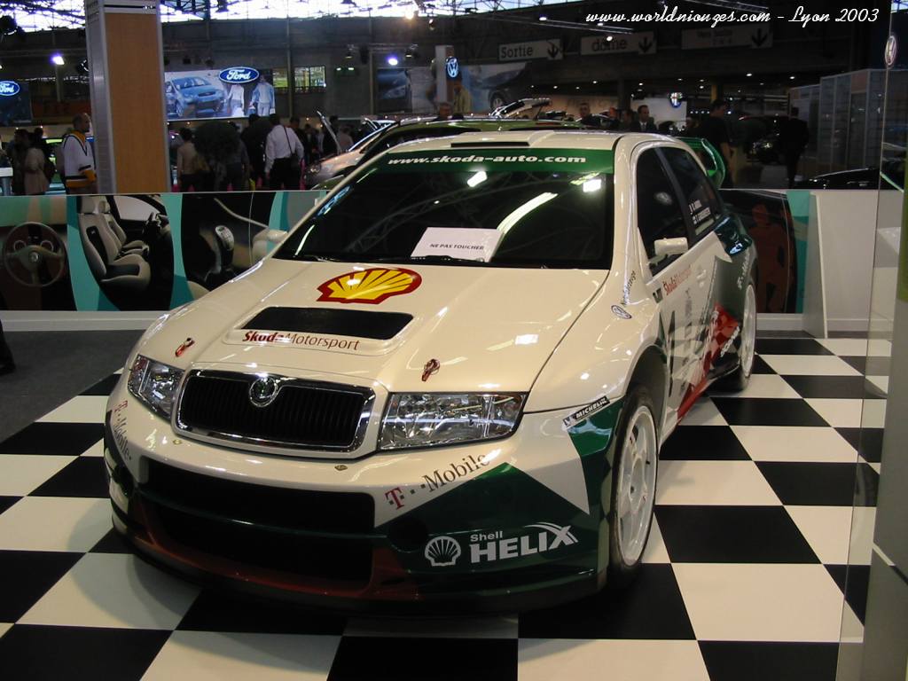 Fonds d'cran Sports - Loisirs Rallye Skoda Fabia WRC 2003 - Salon de Lyon