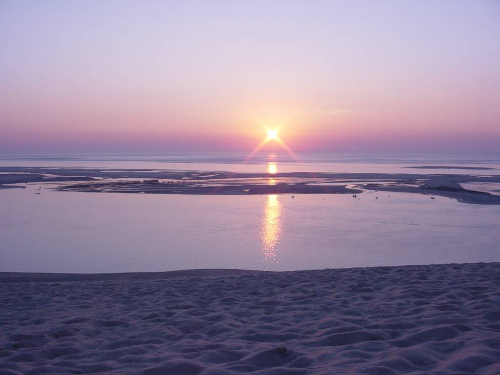 Fonds d'cran Nature Couchers et levers de Soleil Atlantique rose