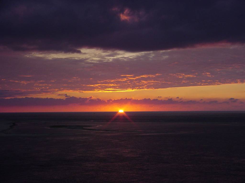 Fonds d'cran Nature Couchers et levers de Soleil Atlantique rouge