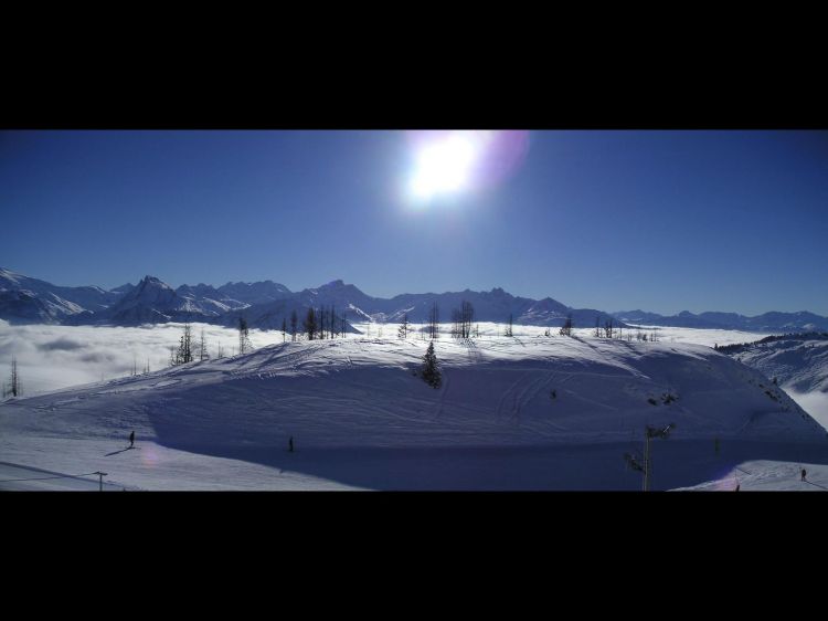 Fonds d'cran Nature Montagnes En bas des pistes...