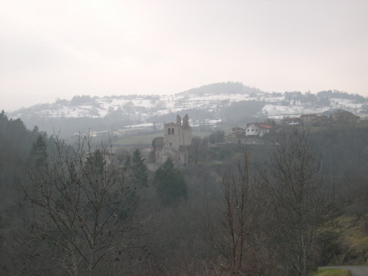 Wallpapers Nature Campaign vue vu chateau d'cotay l'olme (42)