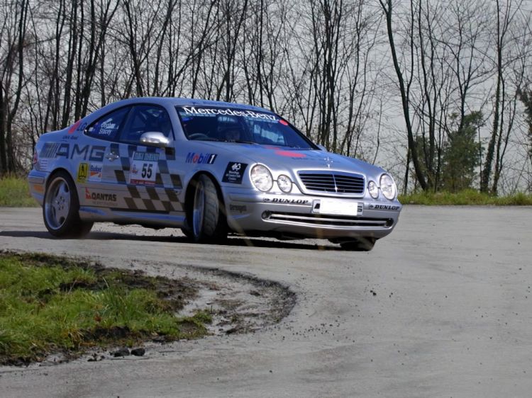 Fonds d'cran Voitures Mercedes CLK AMG (uk)