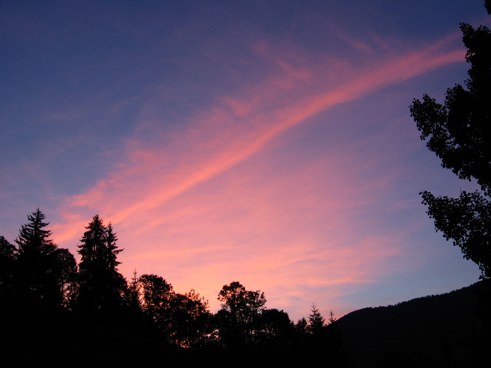 Fonds d'cran Nature Ciel - Nuages Coucher de soleil en Savoie