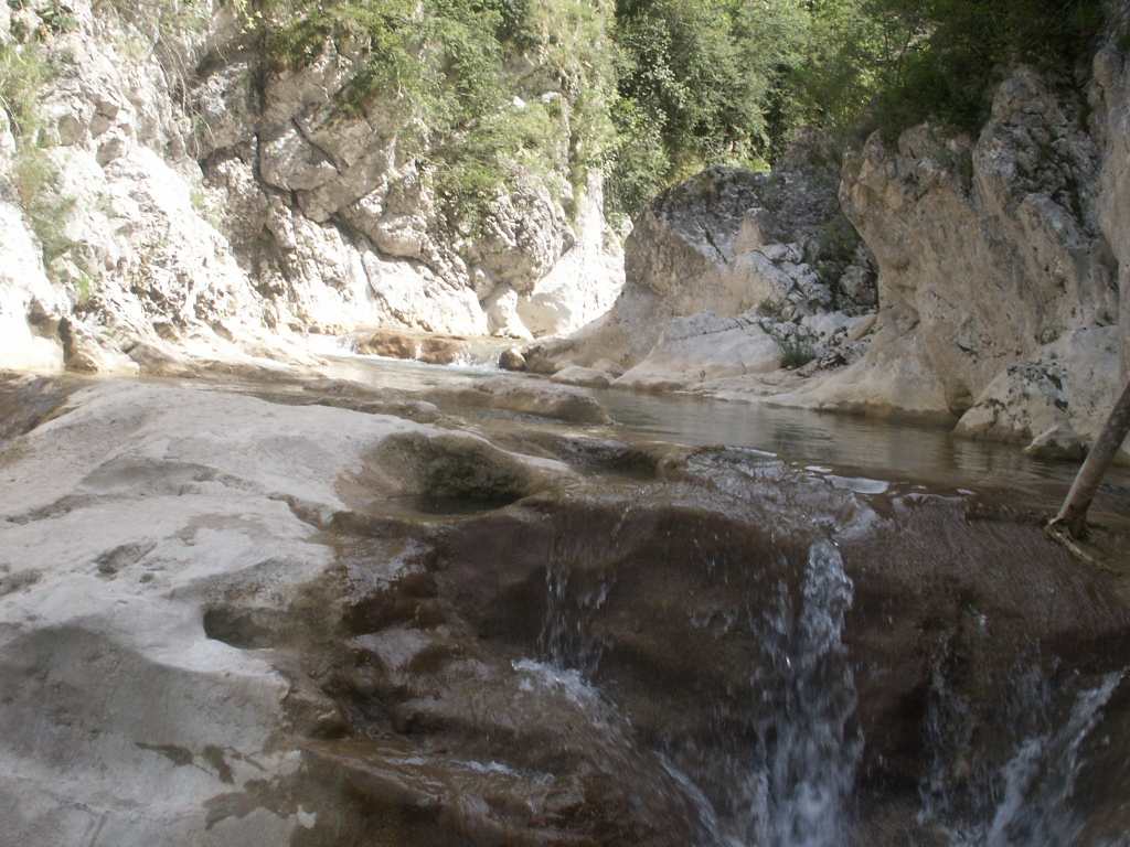 Fonds d'cran Nature Cascades - Chutes Clue de St Auban