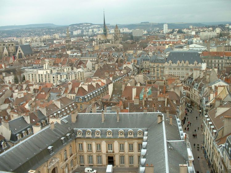 Fonds d'cran Voyages : Europe France > Bourgogne Vue de la Marie