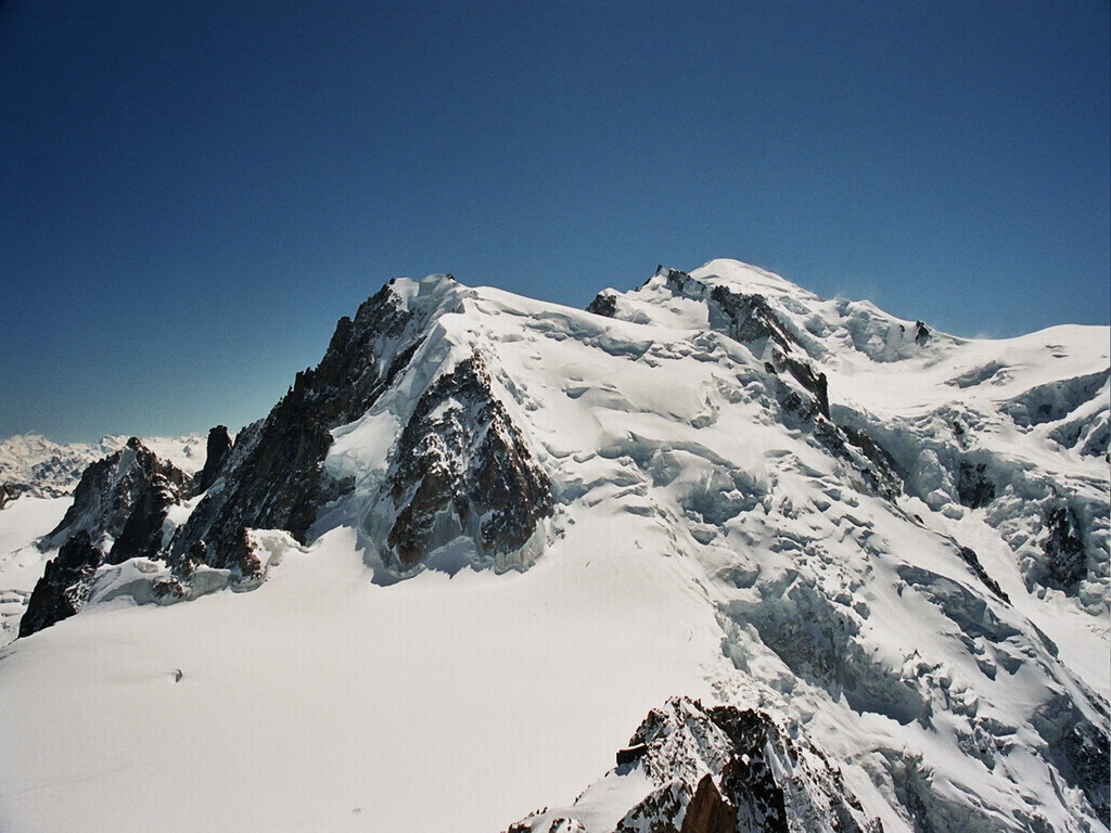 Fonds d'cran Nature Montagnes Le Mont Blanc (Vue depuis l'Aiguille du Midi)