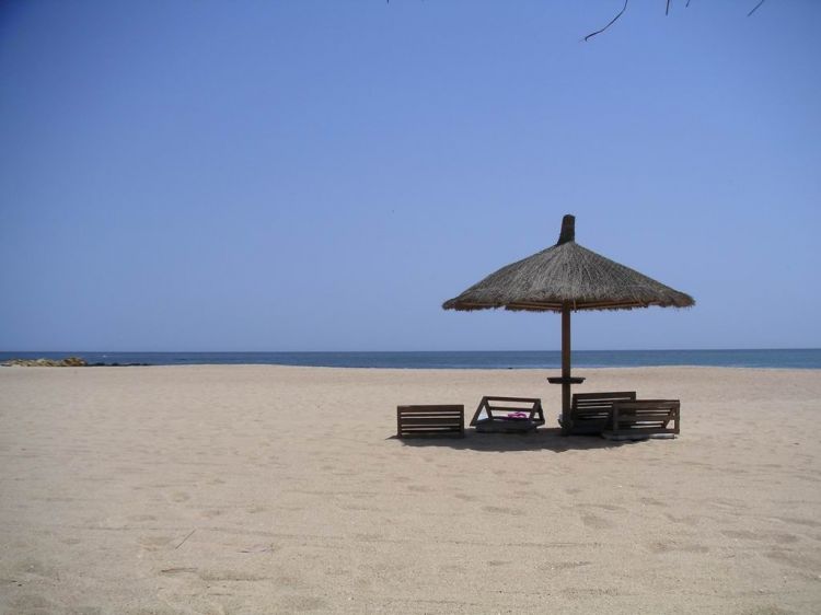 Fonds d'cran Nature Mers - Ocans - Plages une plage  Saly au Sngal