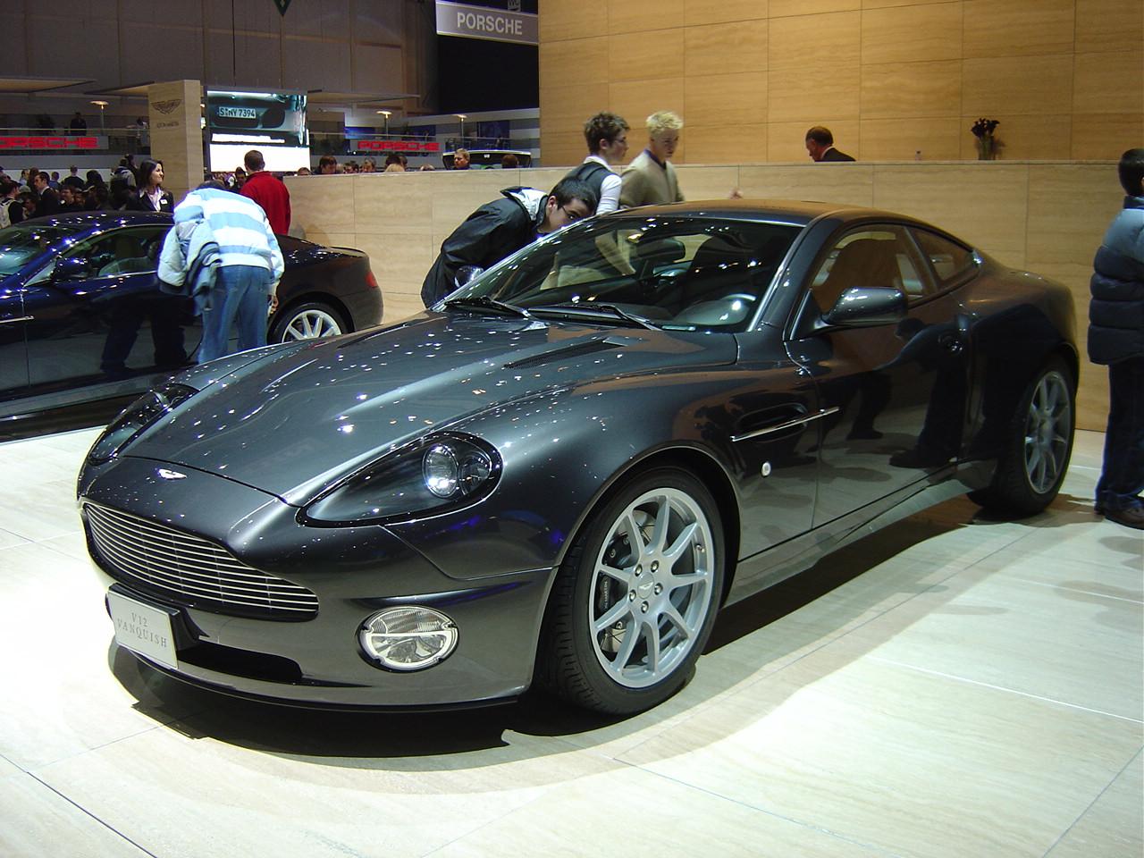 Wallpapers Cars Aston Martin Aston Martin V12 Vanquish (2003)