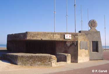 Fonds d'cran Voyages : Europe France > Normandie Monument blockhaus Queen's Own Rifles