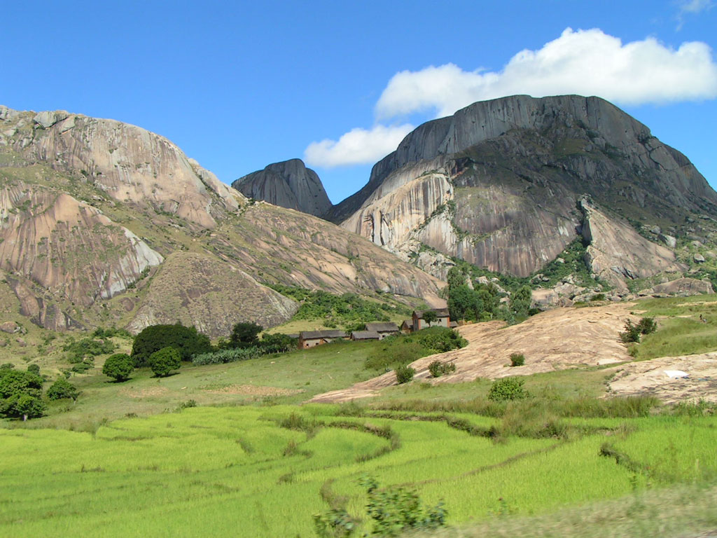 Fonds d'cran Voyages : Afrique Madagascar Andringitra 2