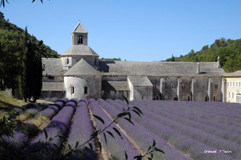 Fonds d'cran Voyages : Europe France > Provence-Alpes-Cte d'Azur Abbaye de Snanques (84)