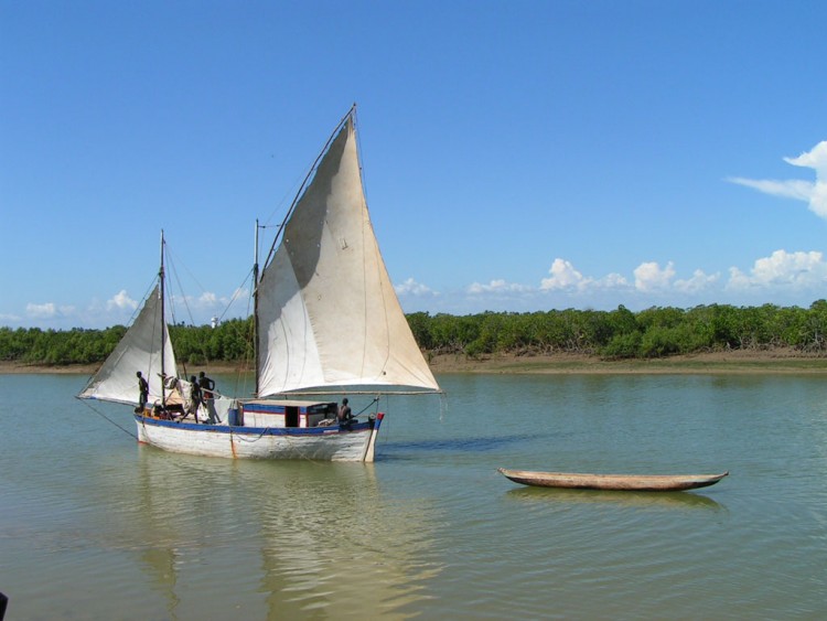 Fonds d'cran Voyages : Afrique Madagascar Boutre 1