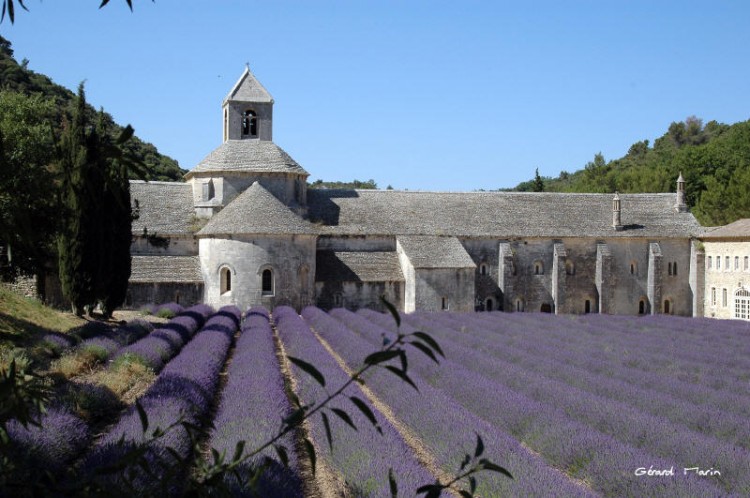 Fonds d'cran Voyages : Europe France > Provence-Alpes-Cte d'Azur Abbaye de Snanques (84)