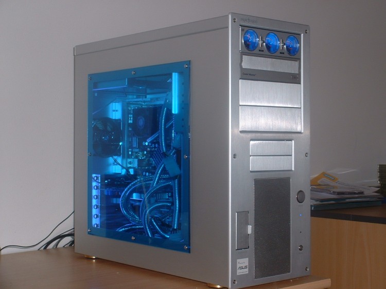 Fonds d'cran Informatique Hardware mod coolermaster