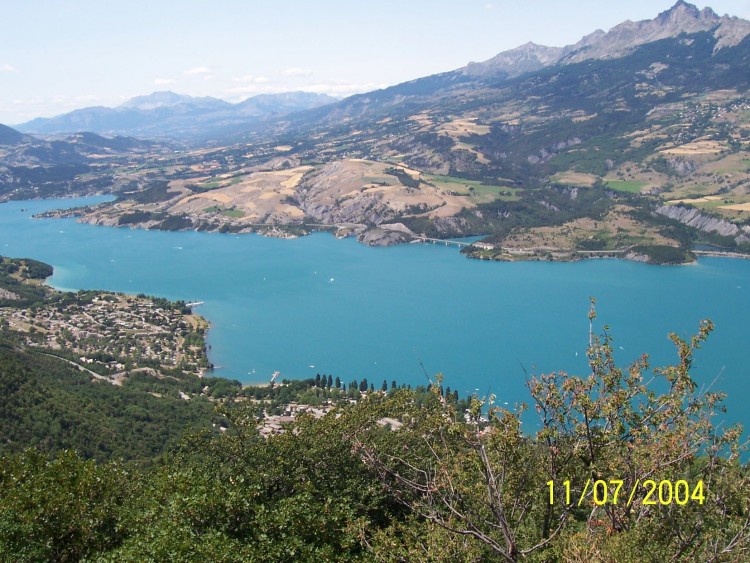 Fonds d'cran Voyages : Europe France > Provence-Alpes-Cte d'Azur lac de serre ponon