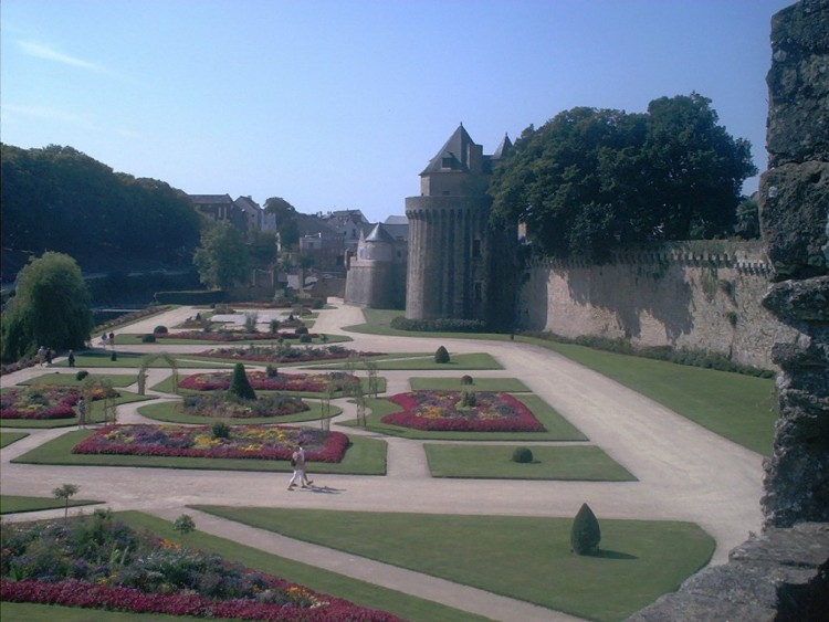 Fonds d'cran Voyages : Europe France (non prcis) vannes les remparts