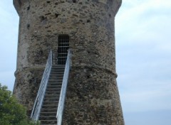 Fonds d'cran Voyages : Europe Tour Gnoise de Sainte Lucie de Porto Vecchio