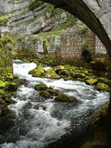 Fonds d'cran Nature Cascades - Chutes source de la Loue