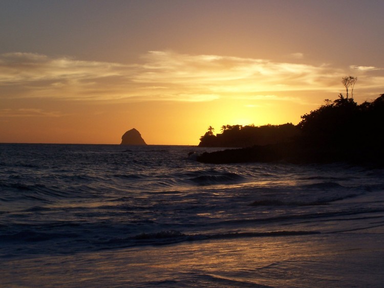 Fonds d'cran Nature Couchers et levers de Soleil Rocher du Diamant (Martinique)