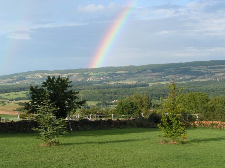 Fonds d'cran Nature Arcs-en-ciel Region de Cluny