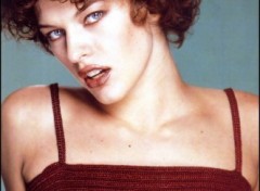 Fonds d'cran Charme Milla Jovovich