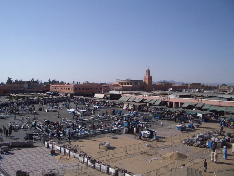 Fonds d'cran Voyages : Afrique Maroc Place de Marrackech autre angle