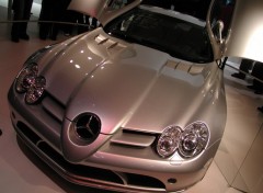 Fonds d'cran Voitures Mercedes SLR Geneve 2004