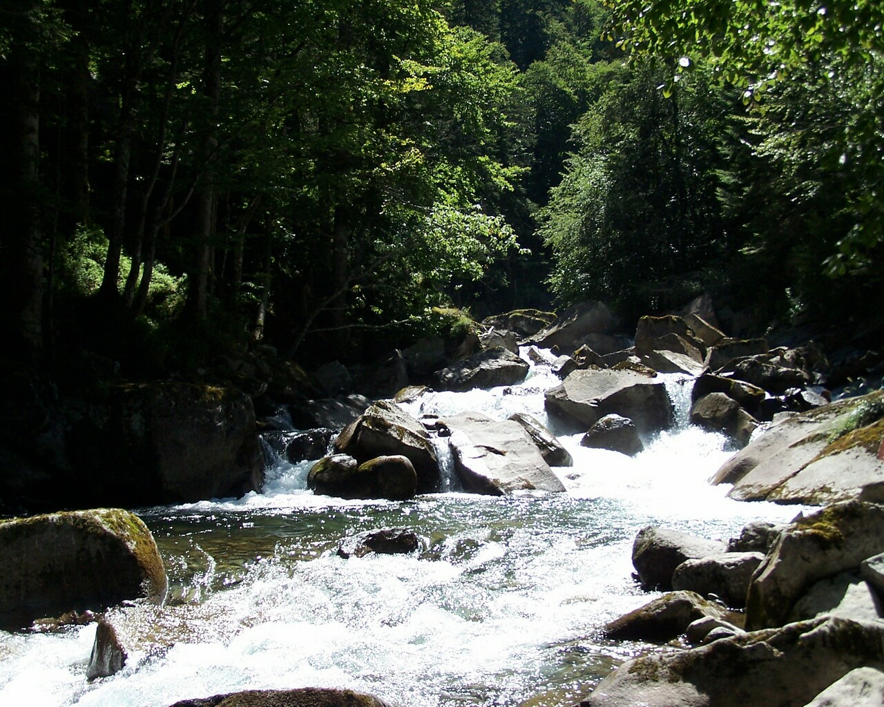 Wallpapers Nature Waterfalls Hautes-Pyrnes