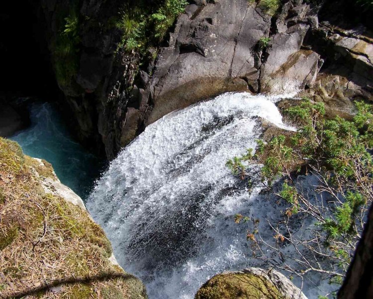 Fonds d'cran Nature Cascades - Chutes Hautes-Pyrnes